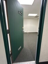 4001 W Devon Ave, Chicago, IL for lease Building Photo- Image 2 of 3