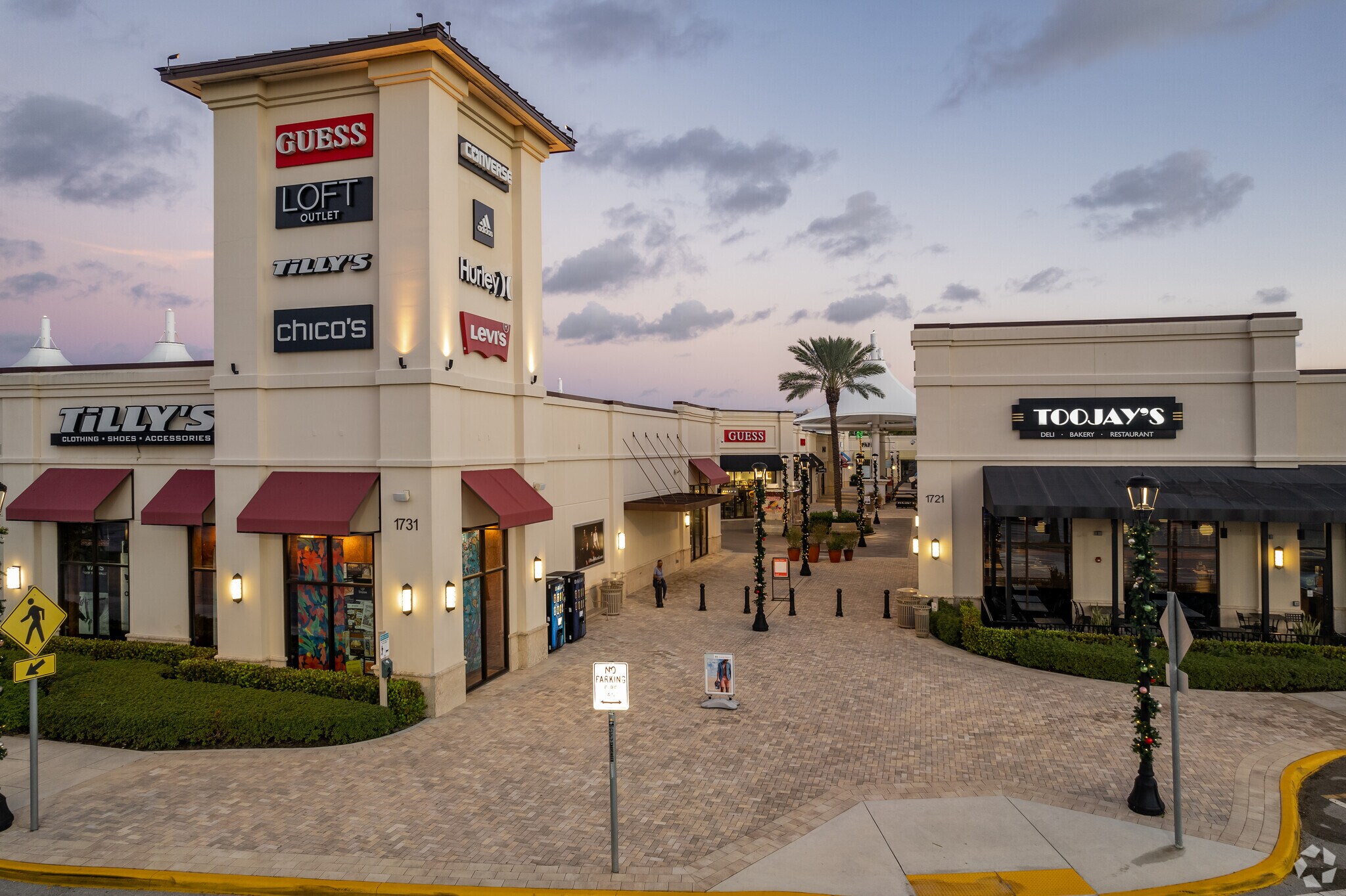 1801 Palm Beach Lakes Blvd, West Palm Beach, FL à louer Photo principale- Image 1 de 11