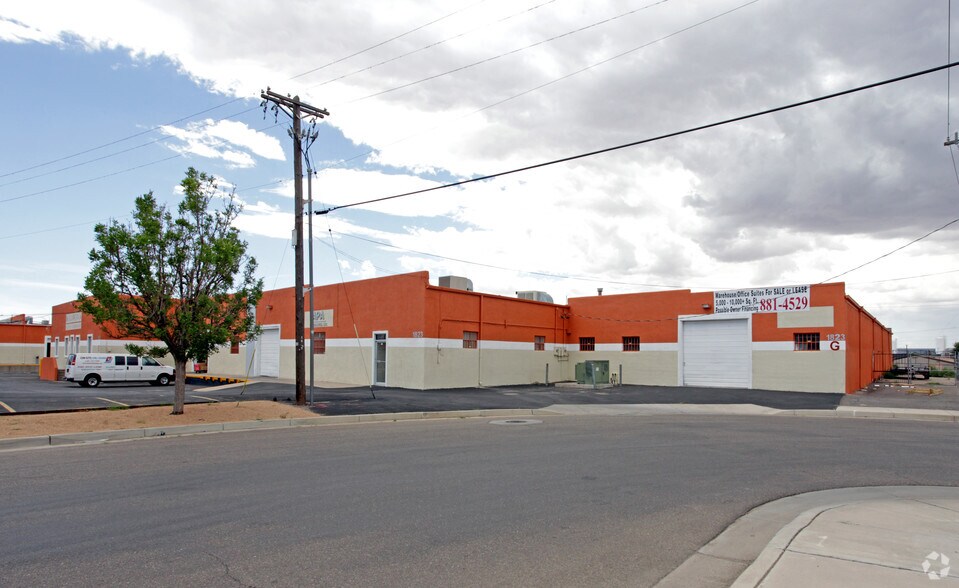 1823 Commercial St NE, Albuquerque, NM à vendre - Photo du bâtiment - Image 2 de 148