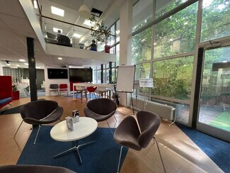 Plus de détails pour 1 Rue Eugène Eichenberger, Puteaux - Bureau à vendre