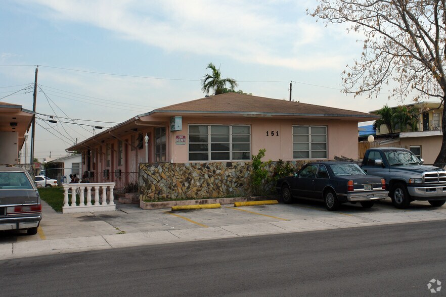 151 W 5th St, Hialeah, FL à vendre - Photo principale - Image 1 de 2