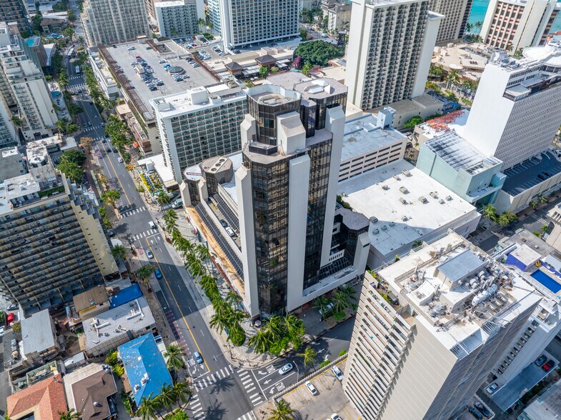2255 Kuhio Ave, Honolulu, HI à louer - Photo du bâtiment - Image 3 de 7