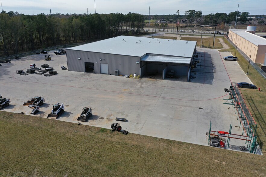 24415 Highway 59, Porter, TX à louer - Photo du bâtiment - Image 3 de 10