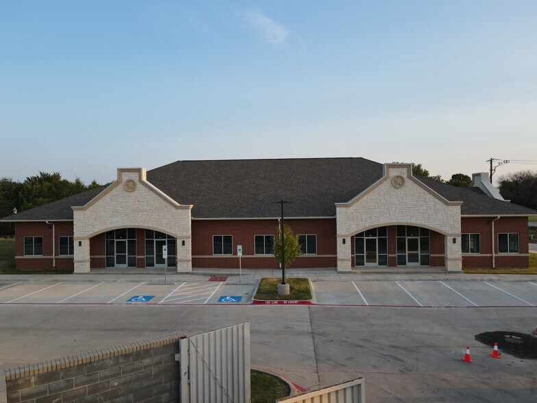 2041 Morriss Rd, Flower Mound, TX for lease - Building Photo - Image 3 of 10