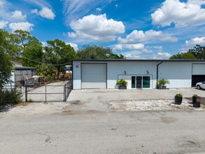 510 Mango Ave, Sarasota, FL for lease Building Photo- Image 1 of 18