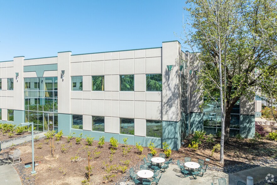 3310 Quality Dr, Rancho Cordova, CA for lease - Building Photo - Image 2 of 9