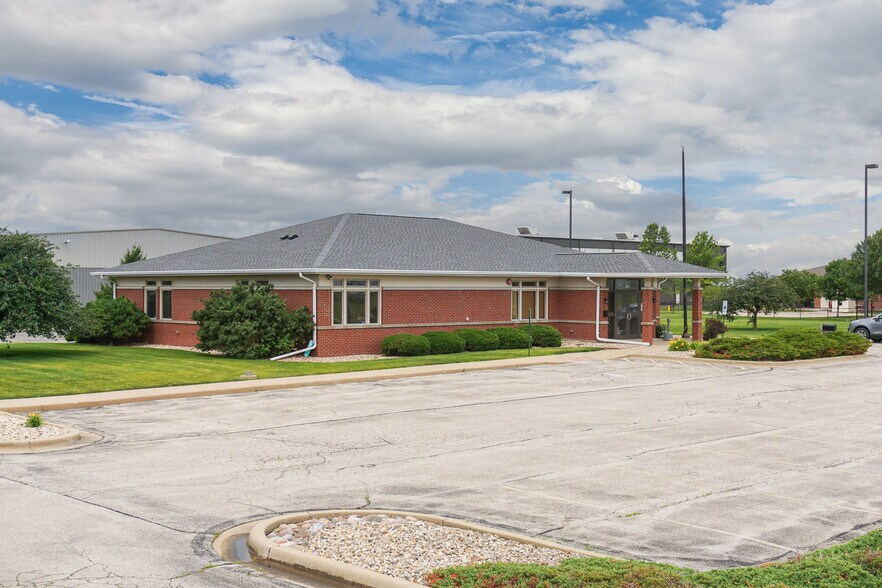 407 Detroit Ave, Bloomington, IL à vendre - Photo du bâtiment - Image 3 de 50