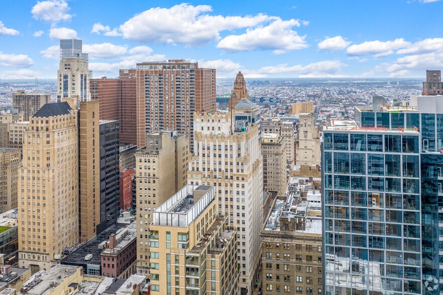 1528 Walnut St, Philadelphia, PA for lease - Building Photo - Image 2 of 13