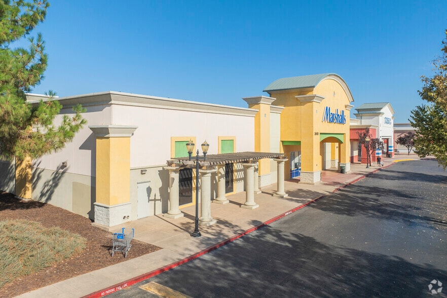 2481-2483 Naglee Rd, Tracy, CA for lease - Building Photo - Image 2 of 10