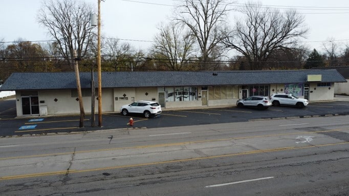 5614-5624 Secor Rd, Toledo, OH for sale - Building Photo - Image 1 of 4