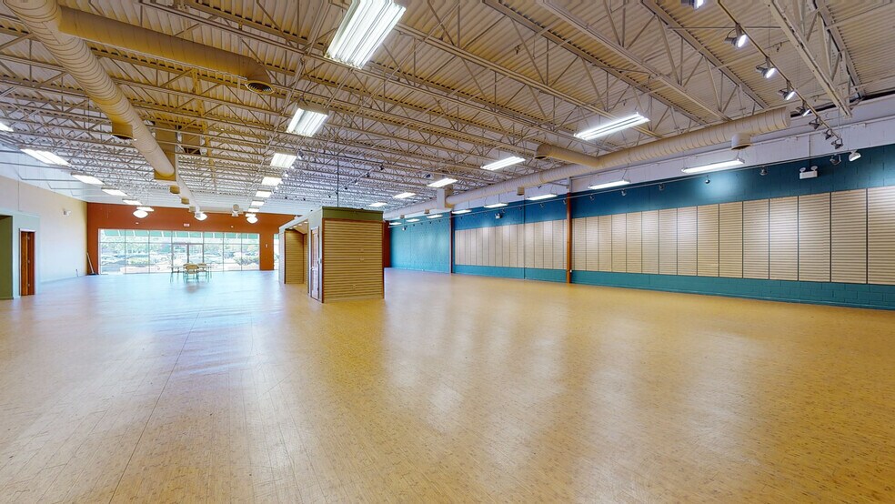 4600 Shelbyville Rd, Louisville, KY à louer - Numérisation 3D de Matterport - Image 3 de 15