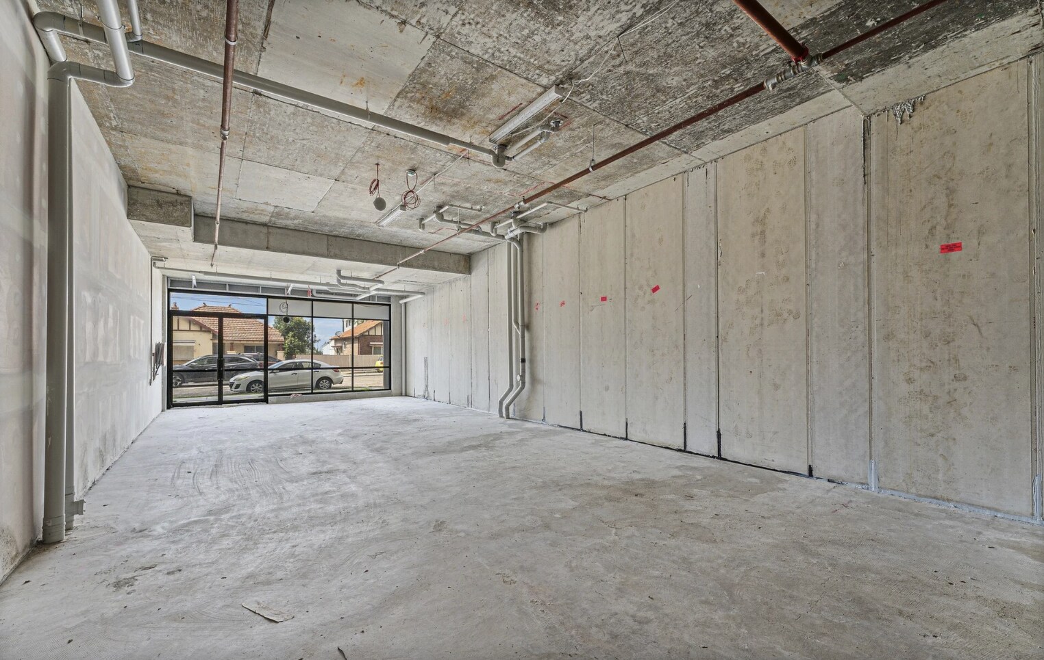 77 Edward St, Carlton for lease Interior Photo- Image 1 of 2