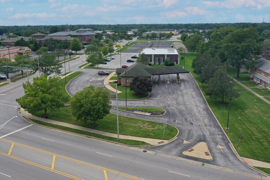 2 Main St, Park Forest, IL à louer - Photo du bâtiment - Image 3 de 7