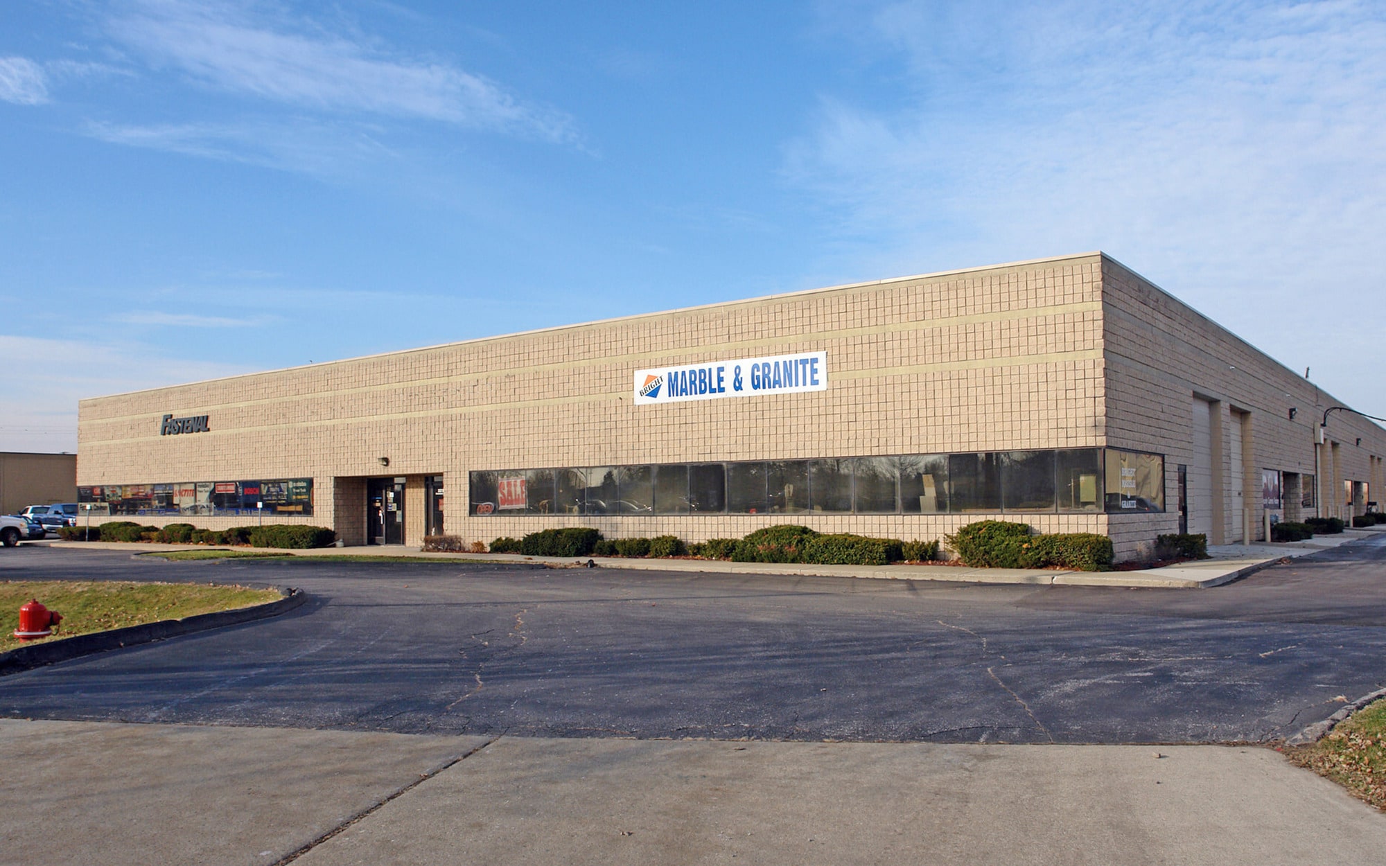 33785 Groesbeck Hwy, Fraser, MI for lease Primary Photo- Image 1 of 6