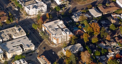 10555 Bloomfield St, Toluca Lake, CA - Aerial map view - Image1