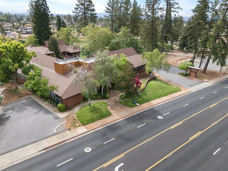 5910 Clark Rd, Paradise, CA à louer - Photo du bâtiment - Image 2 de 25