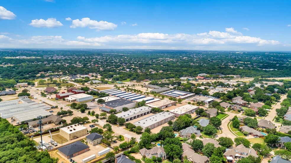 1900 Industrial Blvd, Colleyville, TX à louer - Photo du bâtiment - Image 3 de 18