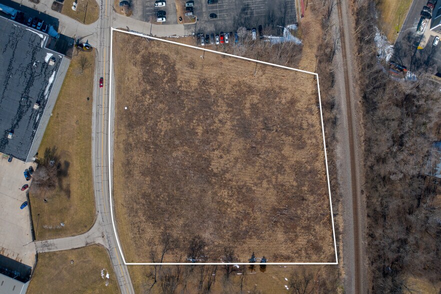 Industrial Parkway, Richmond, IN à vendre - Photo du bâtiment - Image 3 de 6