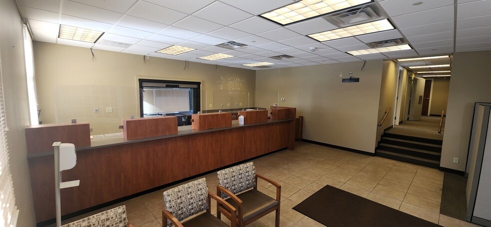 159 E Valley St, Abingdon, VA for lease - Building Photo - Image 3 of 16