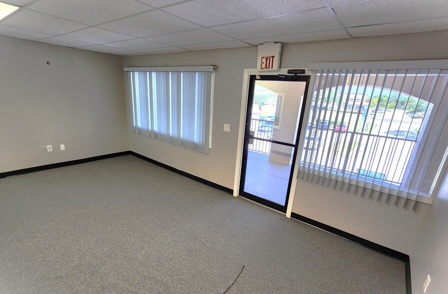 2955 Pineda Plaza Way, Viera, FL for lease - Interior Photo - Image 2 of 76