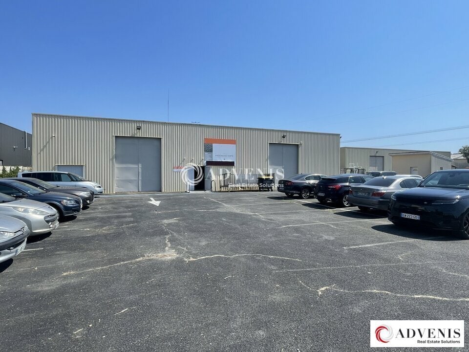 Rue Des Fougeres, Saint-Loubès for sale Building Photo- Image 1 of 10
