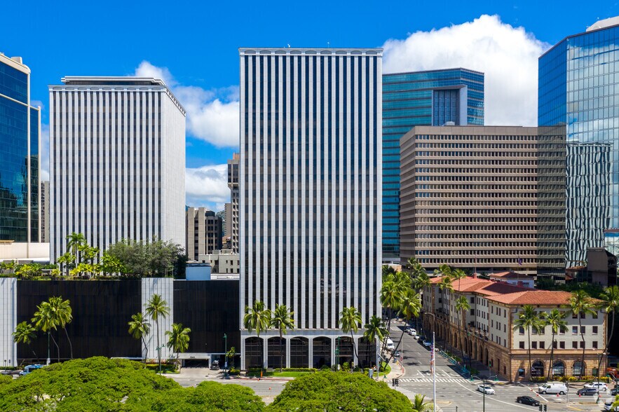 700 Bishop St, Honolulu, HI à louer - Photo du bâtiment - Image 2 de 9