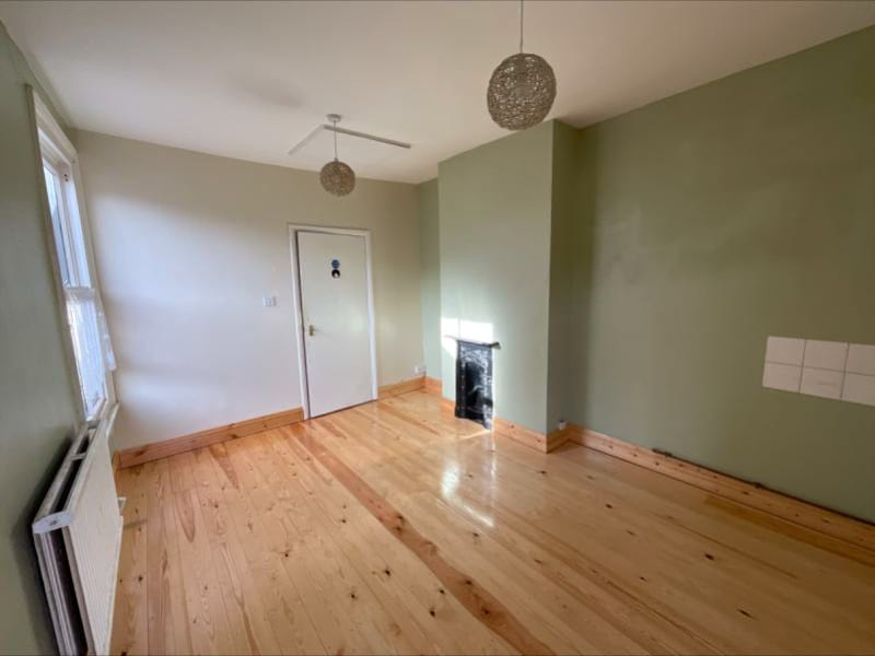 26 West Para, Lincoln for lease Interior Photo- Image 1 of 5