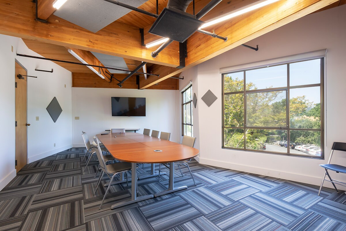 101 Lucas Valley Rd, San Rafael, CA for lease Interior Photo- Image 1 of 4