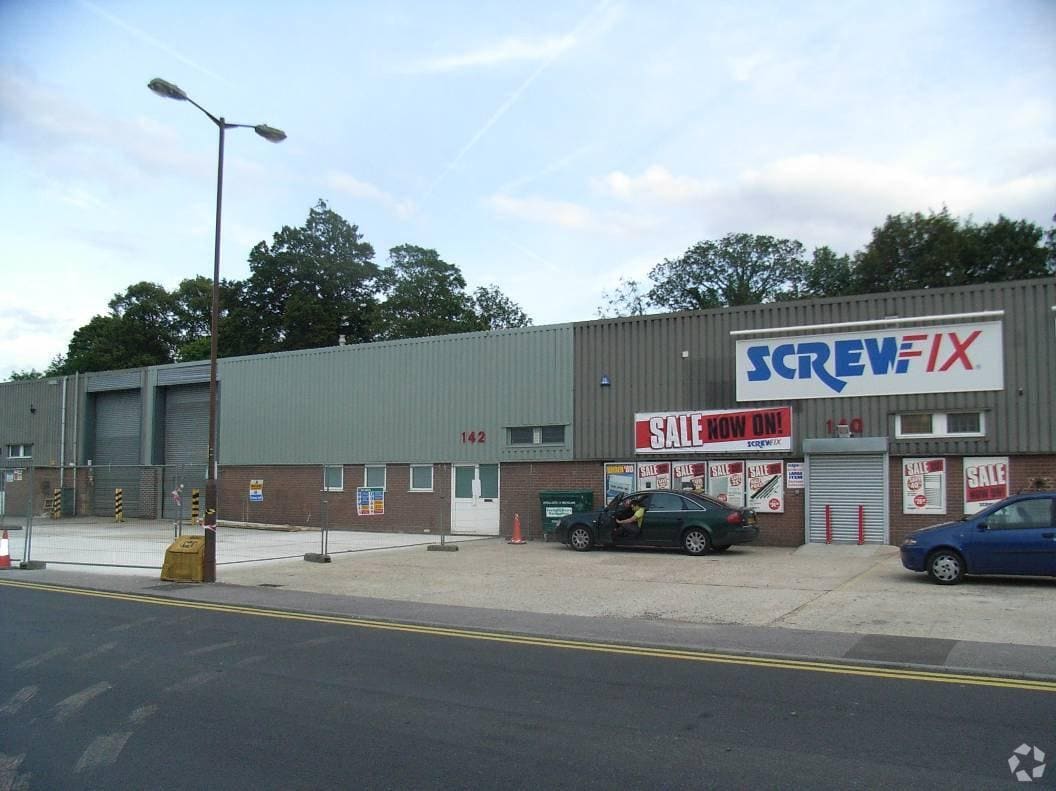 Worting Rd, Basingstoke for sale Primary Photo- Image 1 of 1