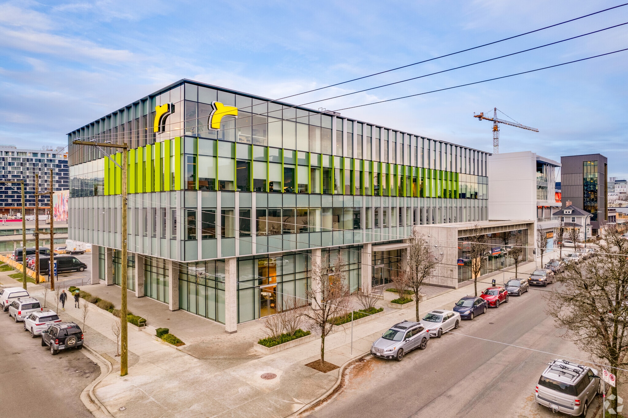 221-275 W 5th Ave, Vancouver, BC for lease Primary Photo- Image 1 of 17
