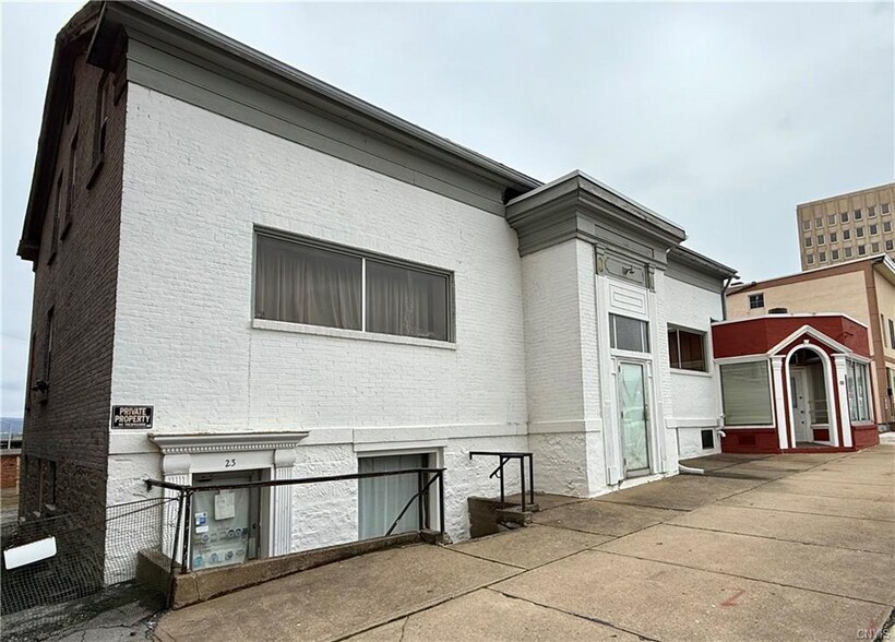23-25 Devereux St, Utica, NY à vendre - Photo du bâtiment - Image 1 de 11