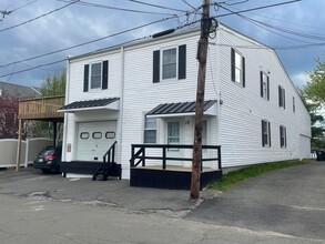 12 Bates Pl, Danbury, CT for lease Building Photo- Image 2 of 8