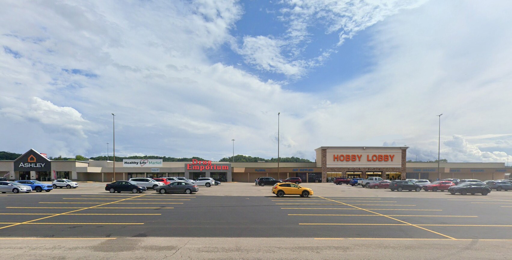 1-3 Mall Rd, Barboursville, WV à louer Photo principale- Image 1 de 2