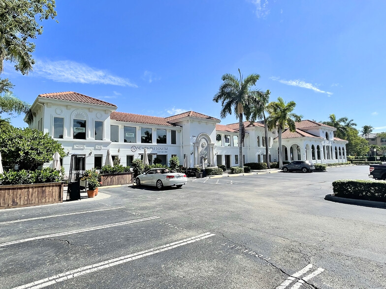 849 7th Ave S, Naples, FL à vendre - Photo du bâtiment - Image 1 de 1