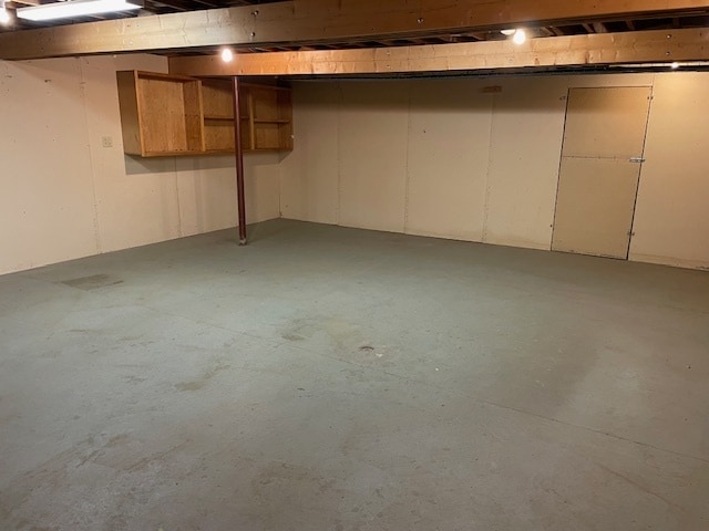 464 Putney Rd, Brattleboro, VT for lease Interior Photo- Image 1 of 2