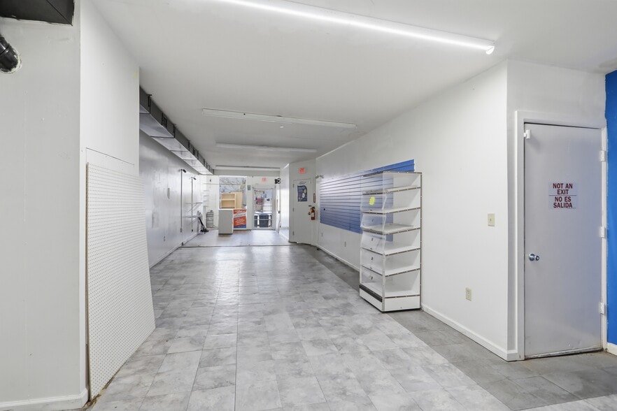 50 E Franklin St, Hagerstown, MD for lease - Building Photo - Image 3 of 6