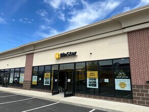 880-910 Broadway, Saugus, MA 01906, USA Broadway, Saugus, MA à louer Photo du bâtiment- Image 1 de 3