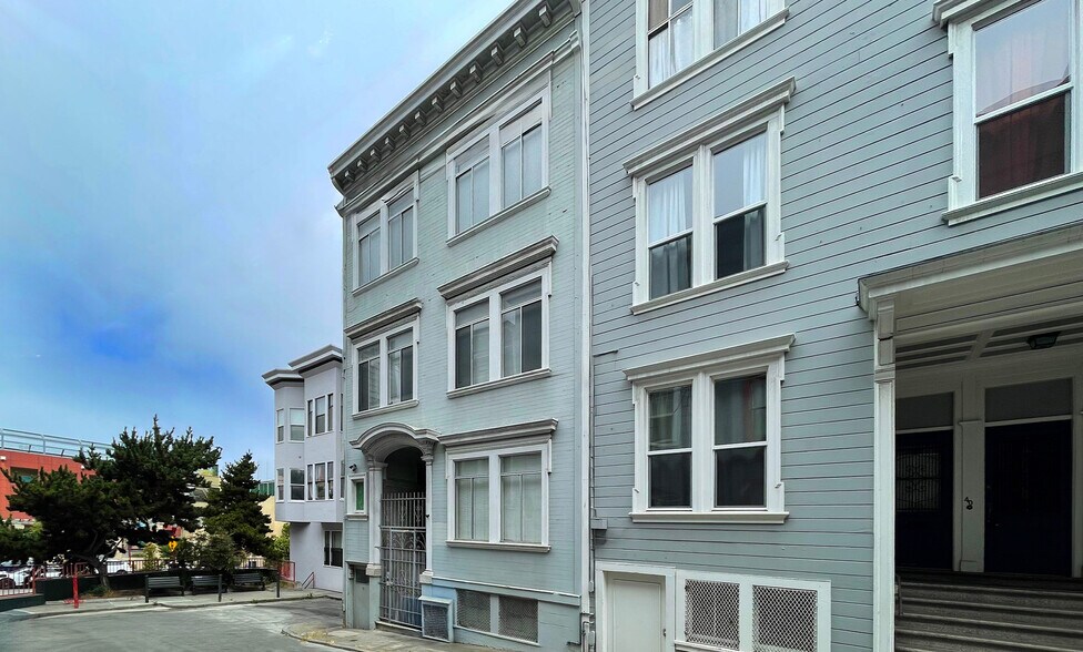 42 Wayne Pl, San Francisco, CA à vendre - Photo du bâtiment - Image 2 de 6