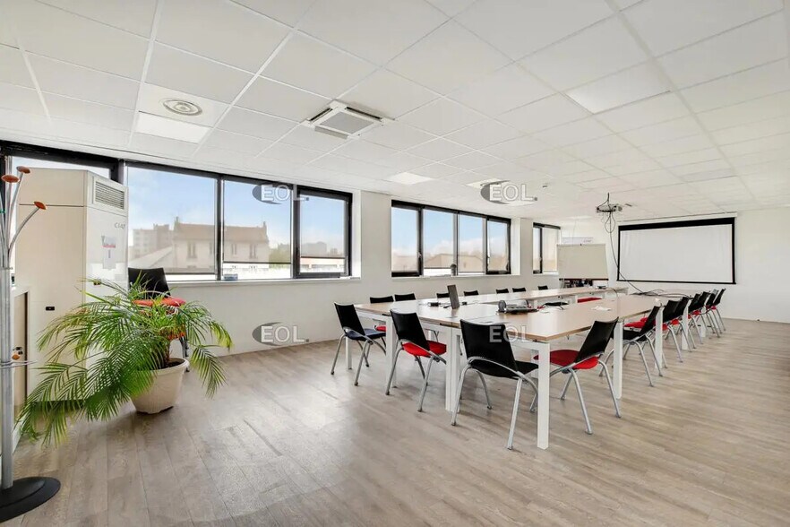 Office in Gentilly for sale - Building Photo - Image 2 of 13