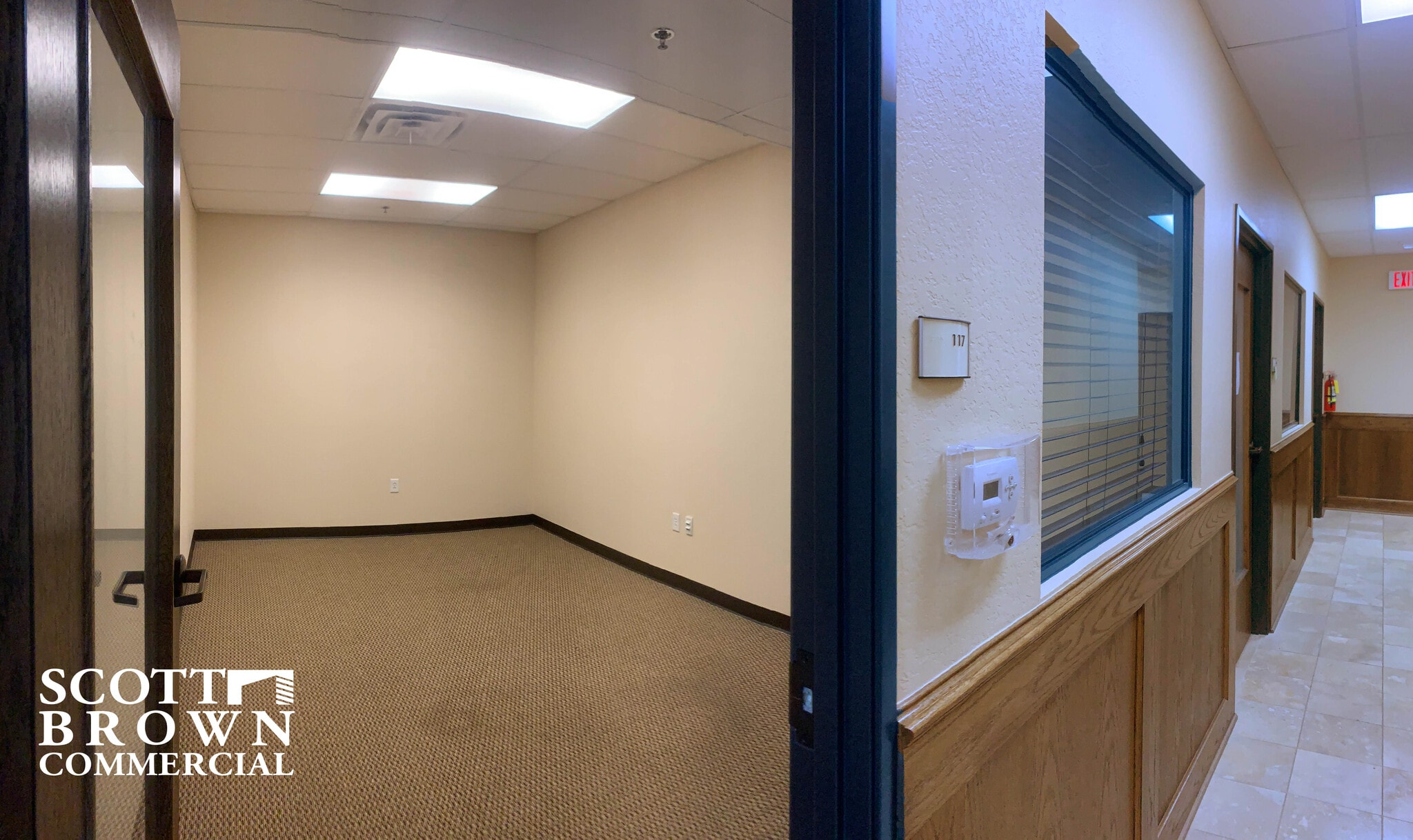 721-725 S Interstate 35, Denton, TX à louer Photo du bâtiment- Image 1 de 4