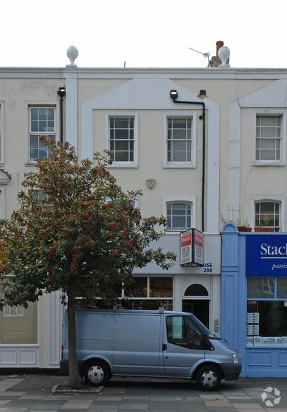 296-298 Ewell Rd, Surbiton for lease - Primary Photo - Image 1 of 2