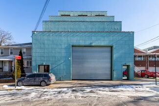 Plus de détails pour 14-07 113th St, College Point, NY - Flex à vendre