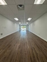 240 S Andrews Ave, Pompano Beach, FL for lease Interior Photo- Image 2 of 4