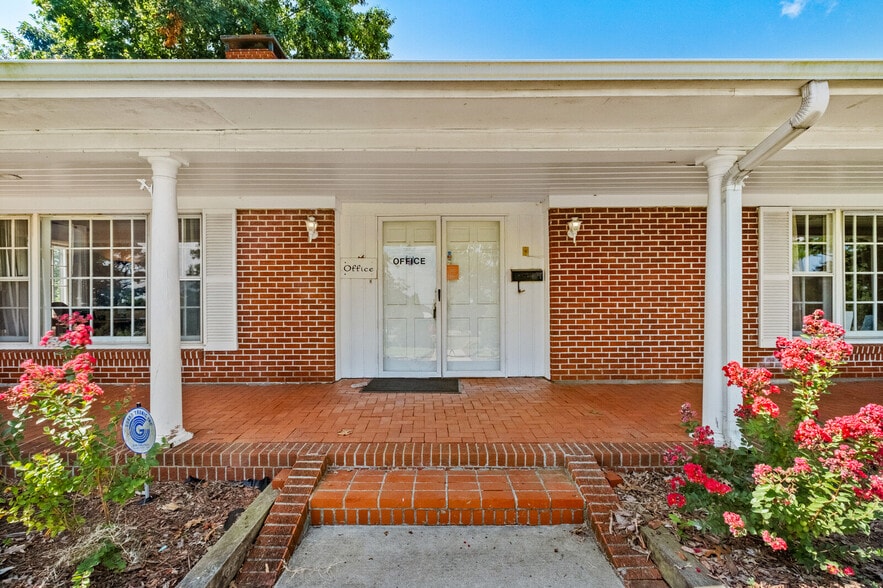 1400 Locust st, Stilwell, OK à vendre - Photo du bâtiment - Image 3 de 48