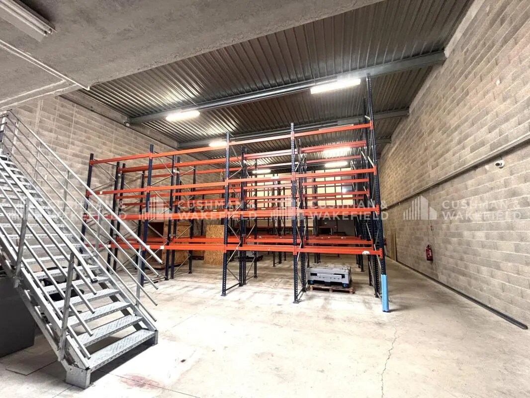 300 Avenue Des Mattes, La Ciotat for lease Interior Photo- Image 1 of 9