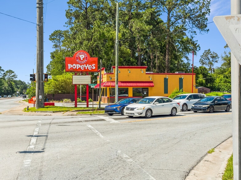 3319 Altama Ave, Brunswick, GA for sale - Building Photo - Image 2 of 6