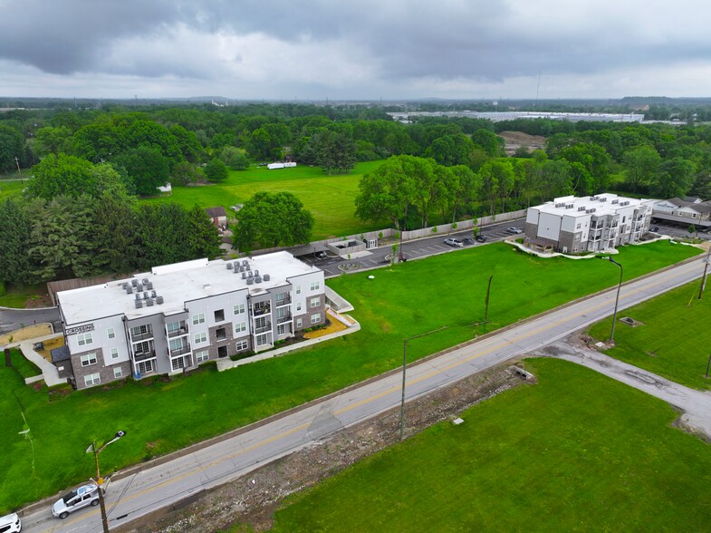 3506 Bluff Rd, Indianapolis, IN à vendre - Photo du bâtiment - Image 2 de 34