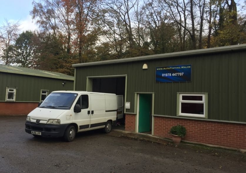 Mold Rd, Wrexham for sale - Primary Photo - Image 1 of 1