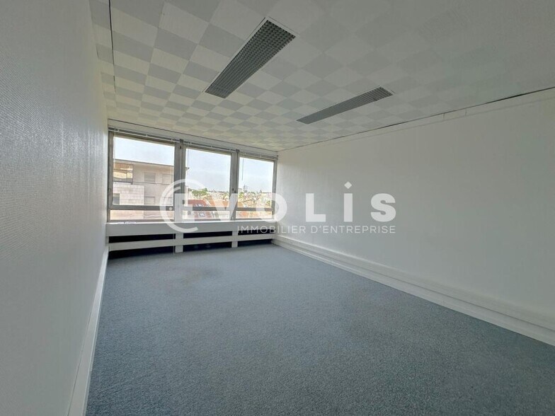 29 Rue De L'Ecole Normale, Bordeaux for lease - Interior Photo - Image 3 of 5