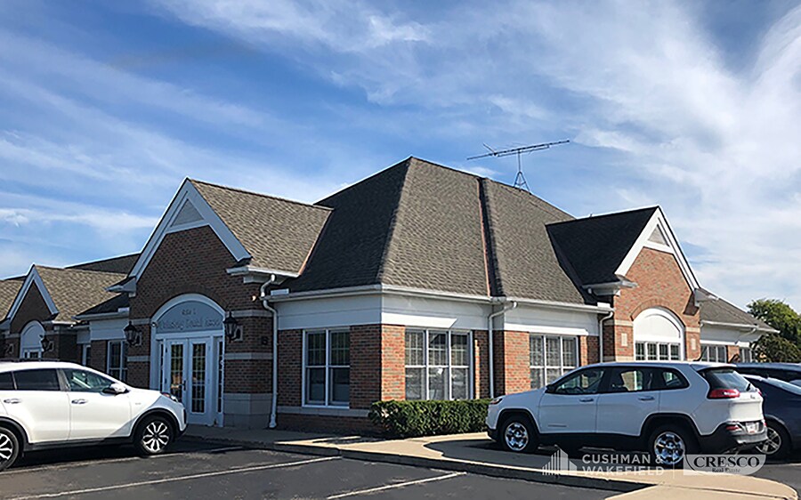 9945 Vail Dr, Twinsburg, OH à louer - Photo du bâtiment - Image 2 de 3